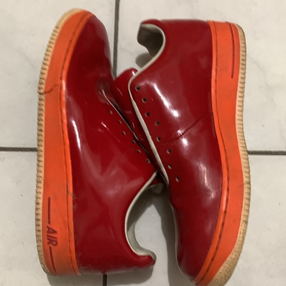 Nikes 2010 - Picture 1 of 6